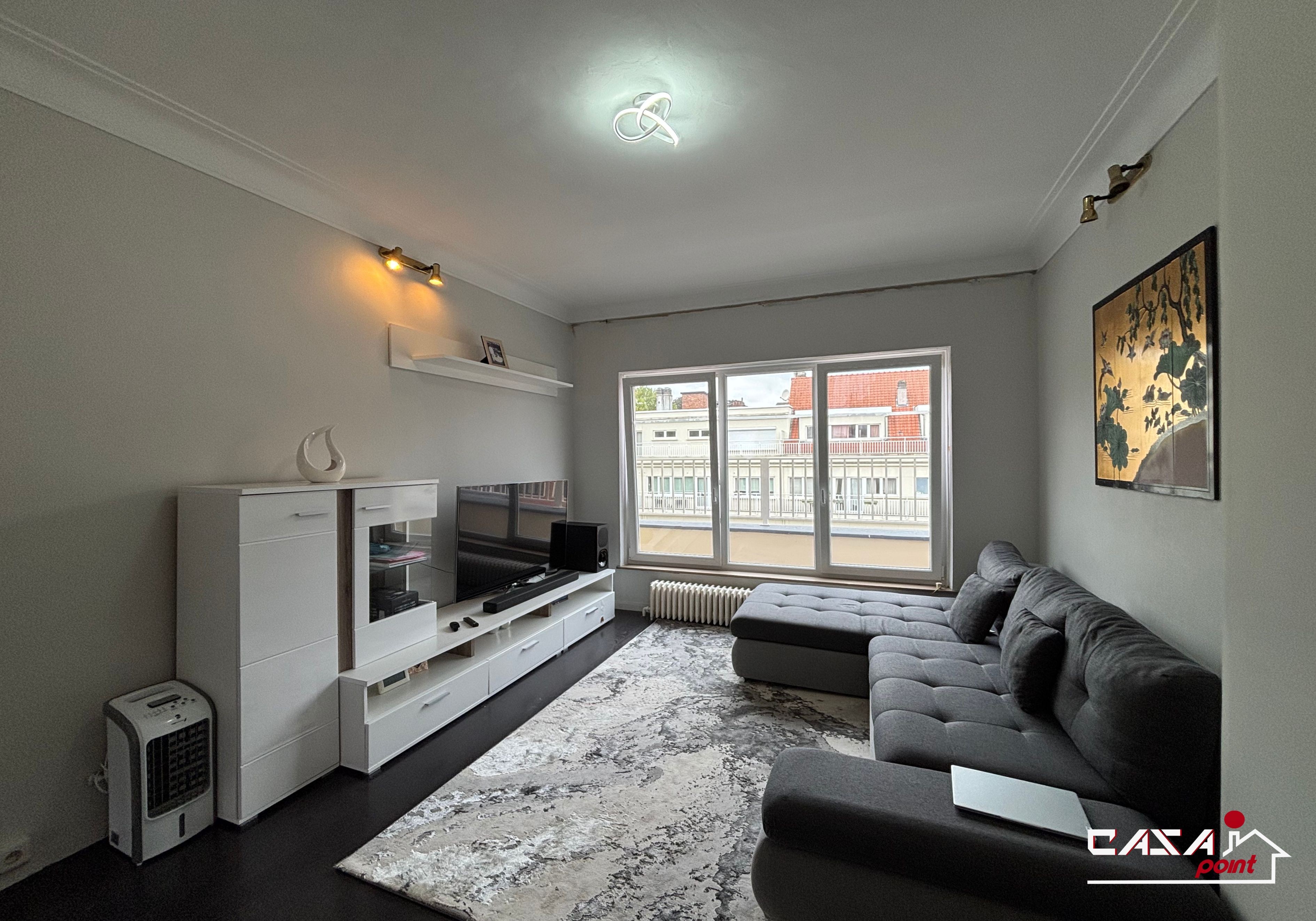 Appartement une chambre idéalement situé - Photo 2