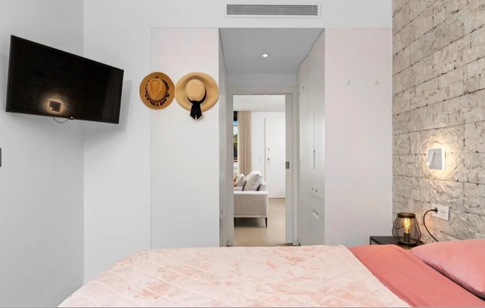 Appartement moderne haut de gamme 2 chambres avec solarium et piscine - Photo 8