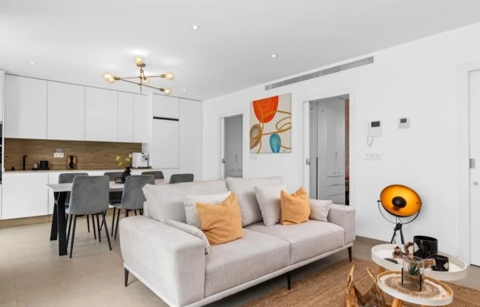 Appartement moderne haut de gamme 2 chambres avec solarium et piscine - Photo 4