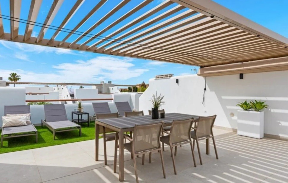 Appartement moderne haut de gamme 2 chambres avec solarium et piscine - Photo 12