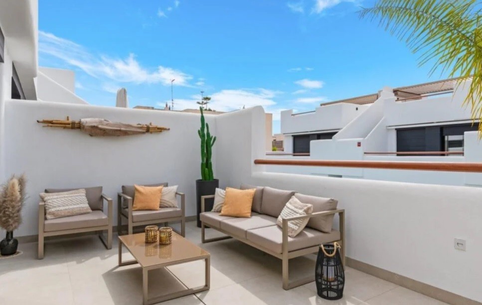 Appartement moderne haut de gamme 2 chambres avec solarium et piscine - Photo 17