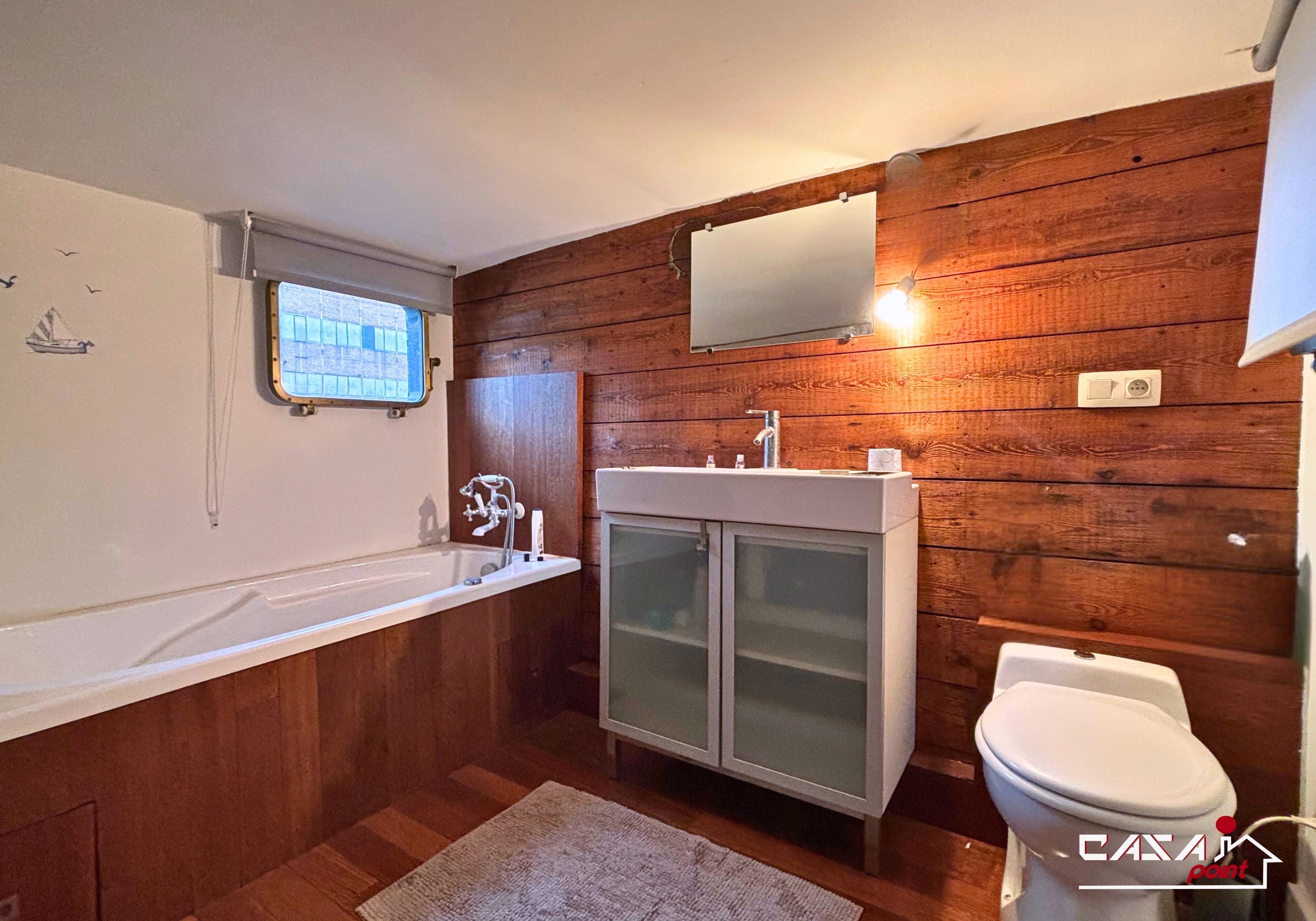 magnifique péniche de 185 m² située sur le paisible canal de Oisquercq - Photo 10