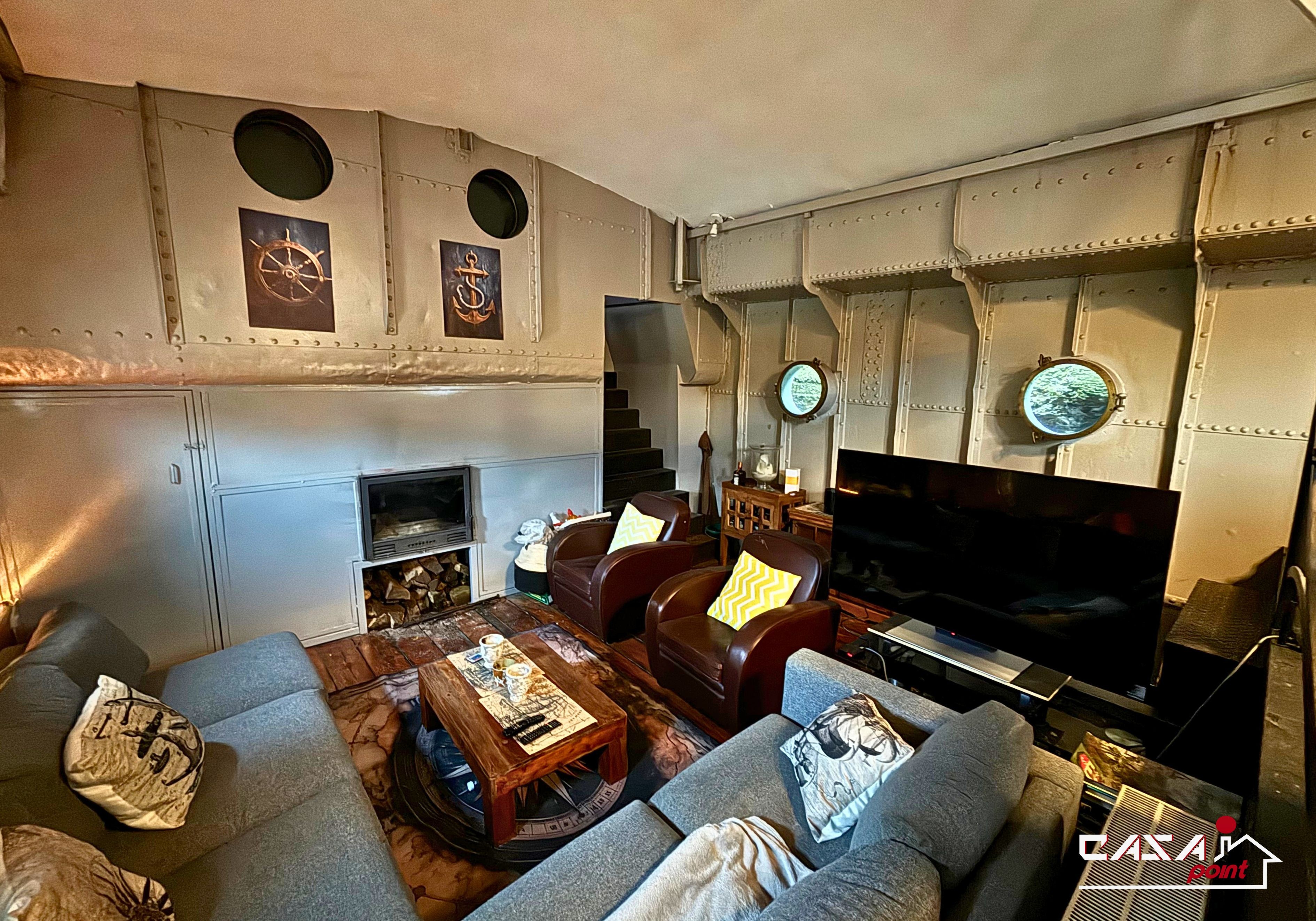 magnifique péniche de 185 m² située sur le paisible canal de Oisquercq - Photo 4