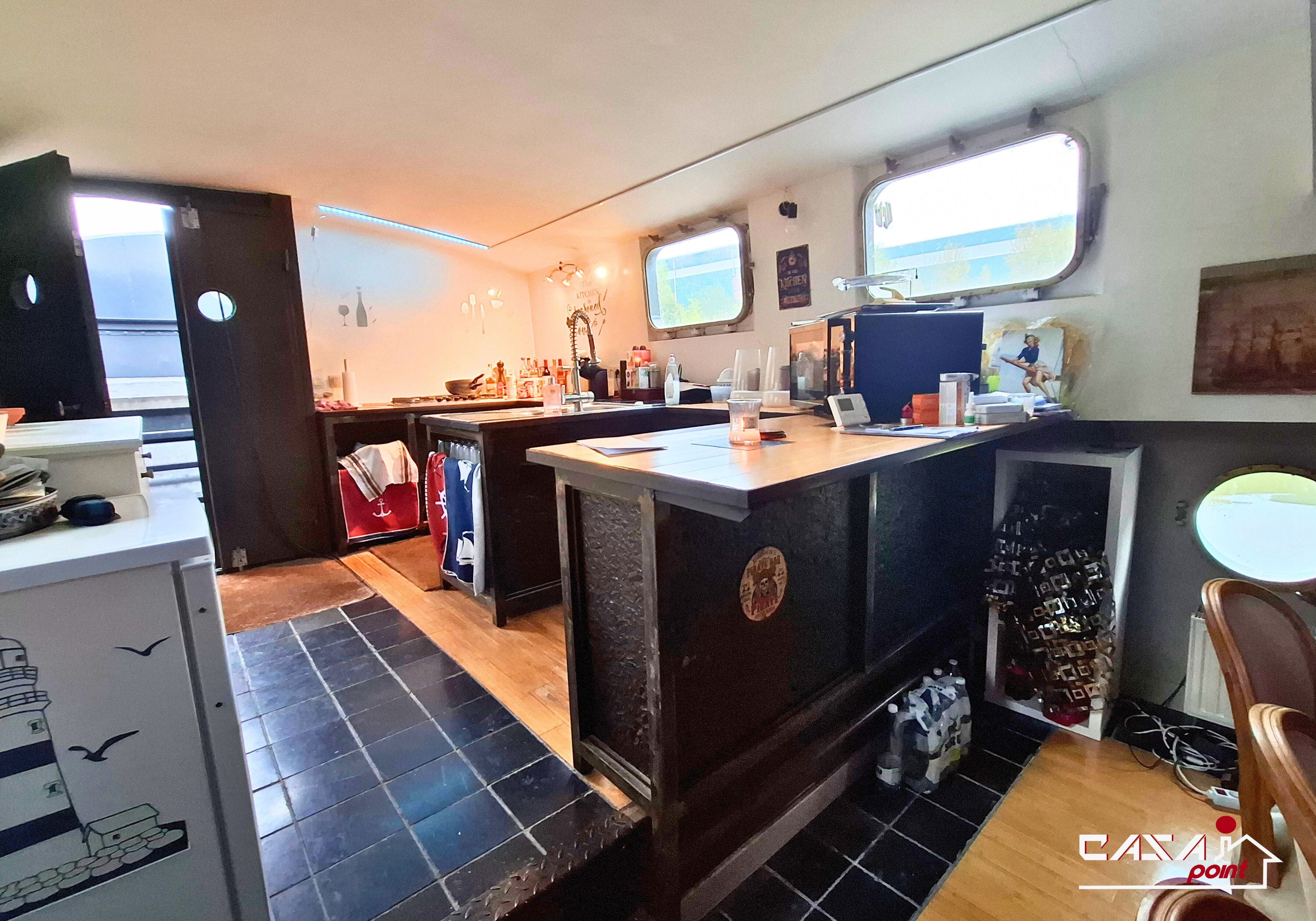 magnifique péniche de 185 m² située sur le paisible canal de Oisquercq - Photo 7