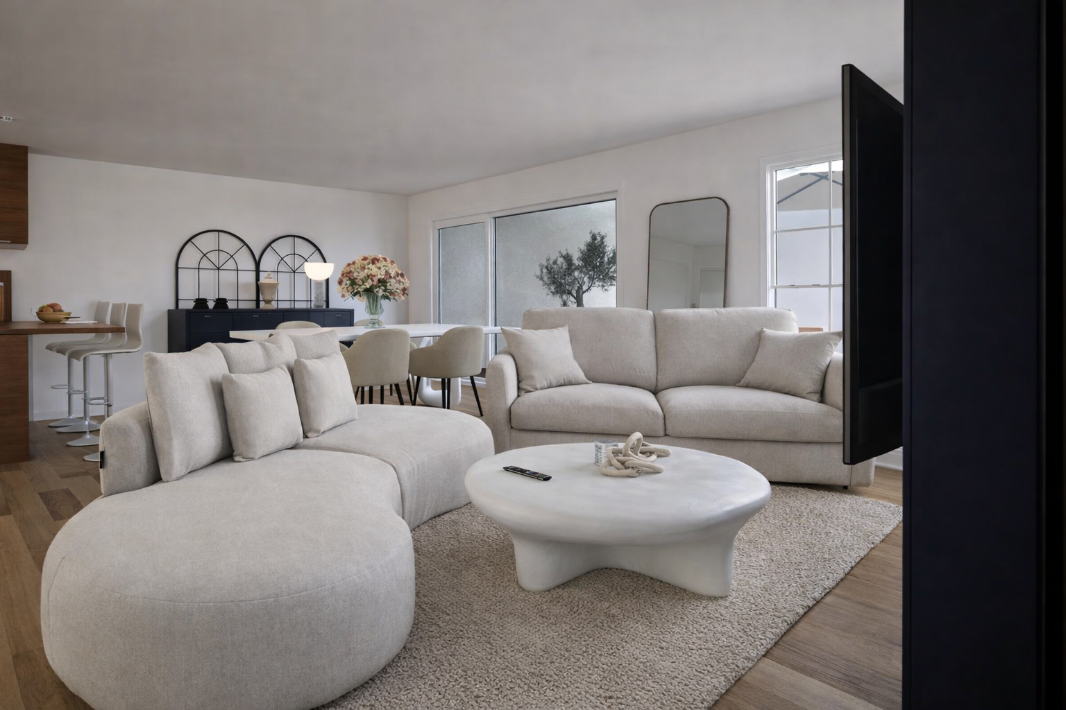 Appartement neuf, 2 chambres avec jardin 