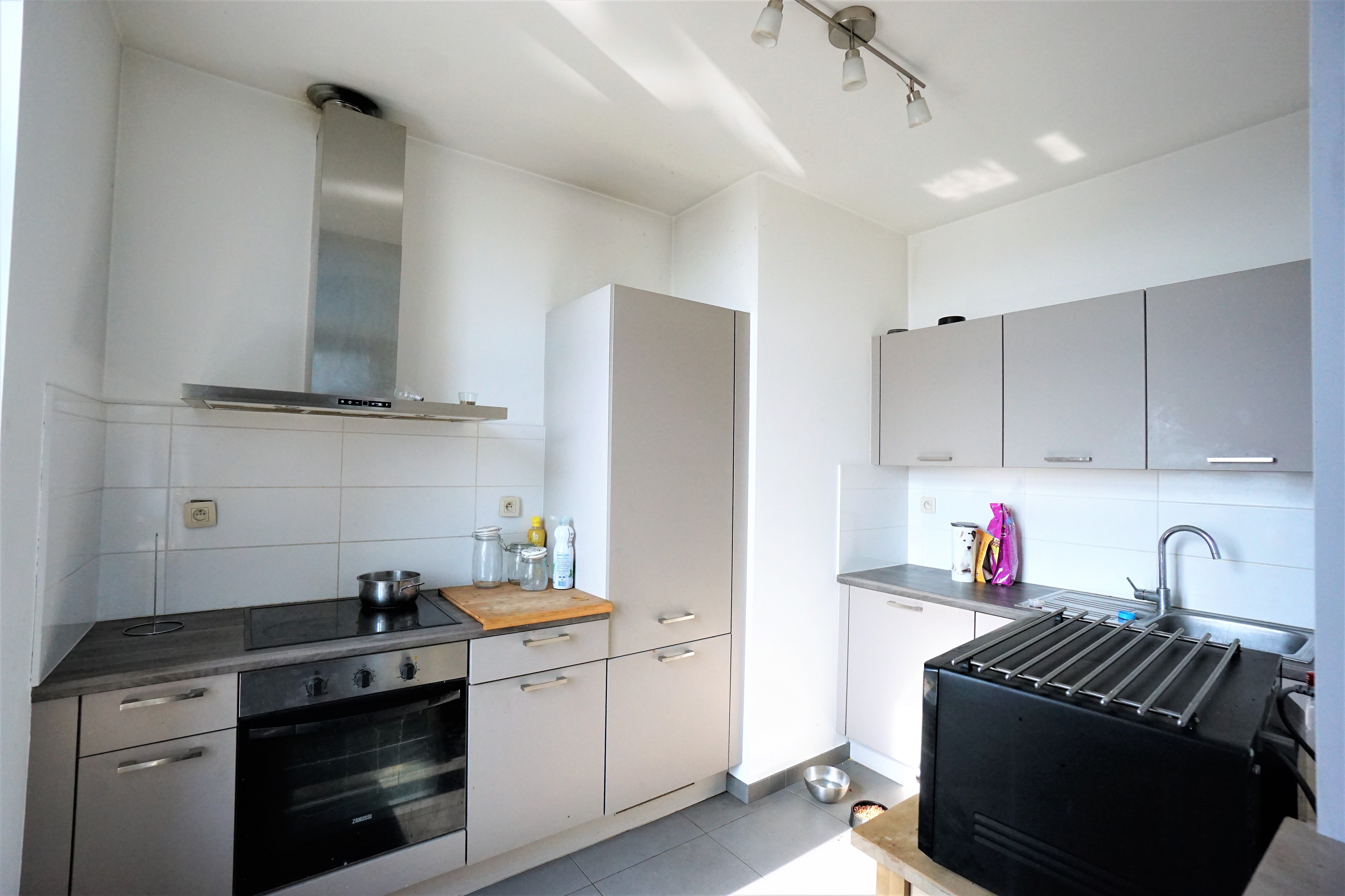 Apparement 1 chambre sur la place de Clabecq  - Photo 4