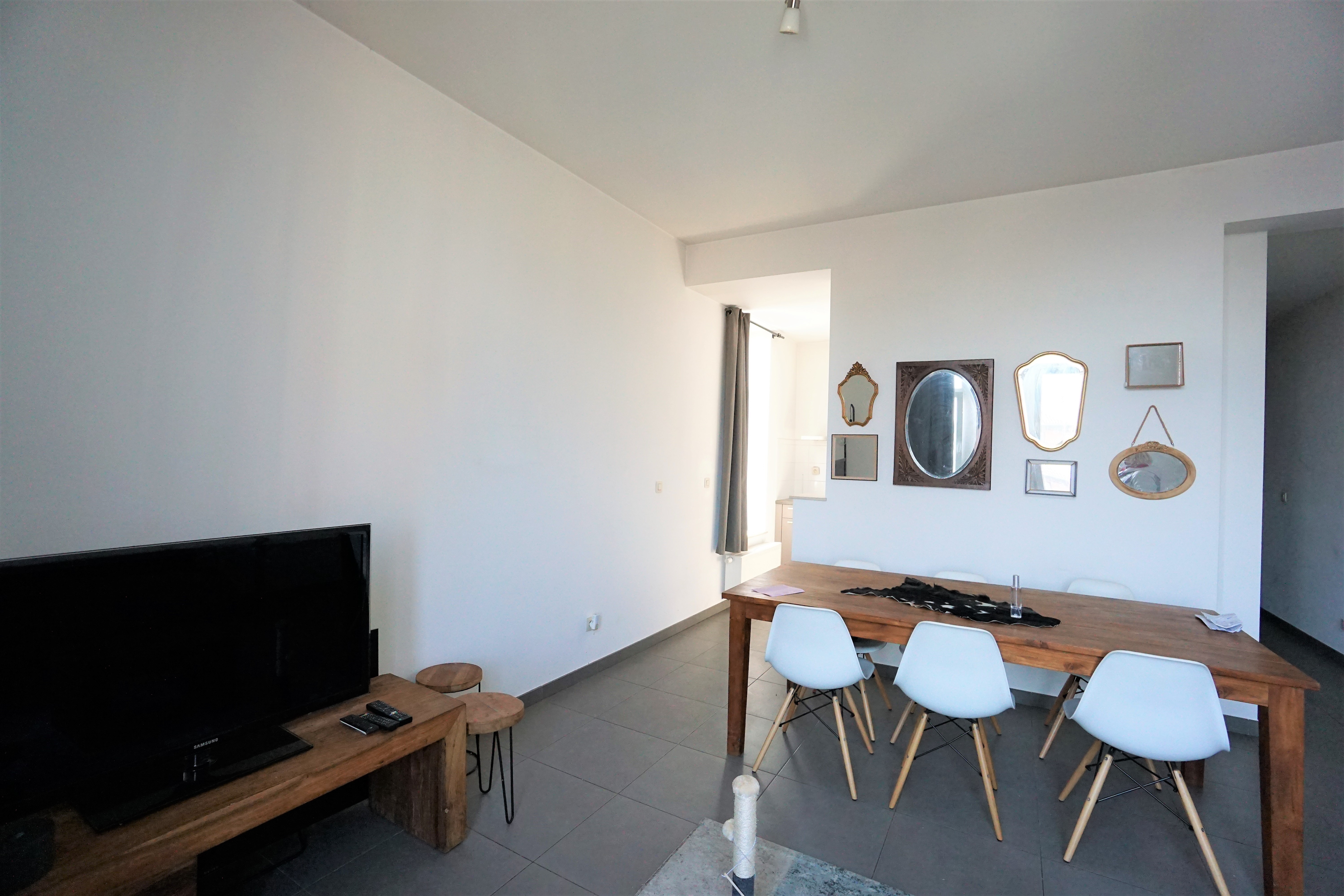 Apparement 1 chambre sur la place de Clabecq  - Photo 3