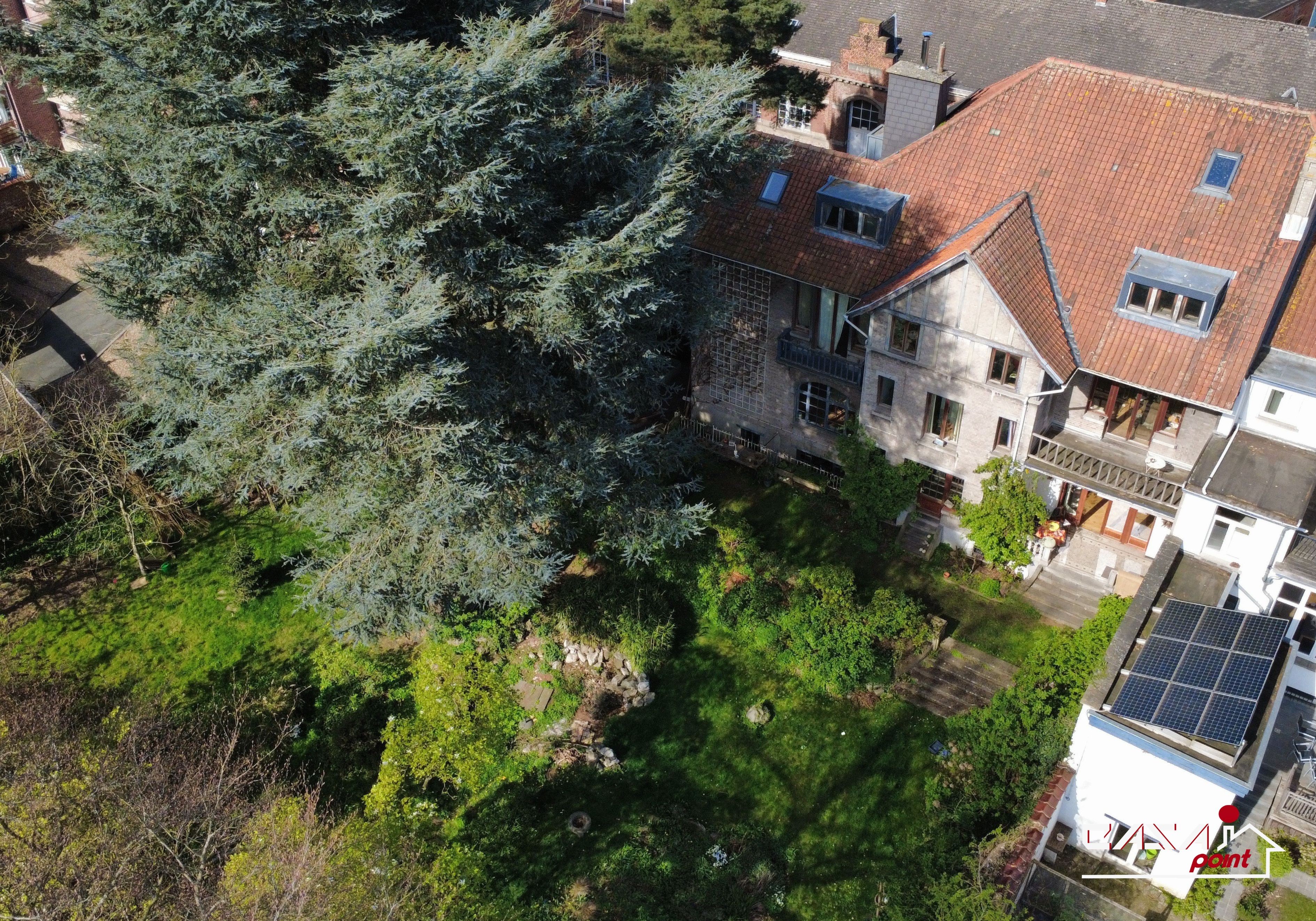 Maison d'exception au centre ville avec grand jardin - Photo 23