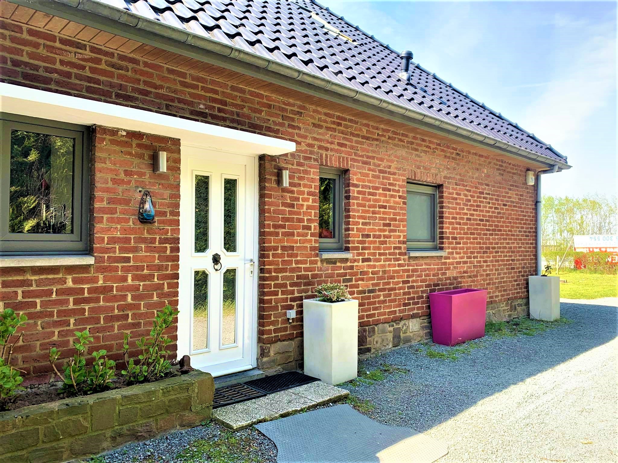 Villa 3 chambres avec jardin et parking 