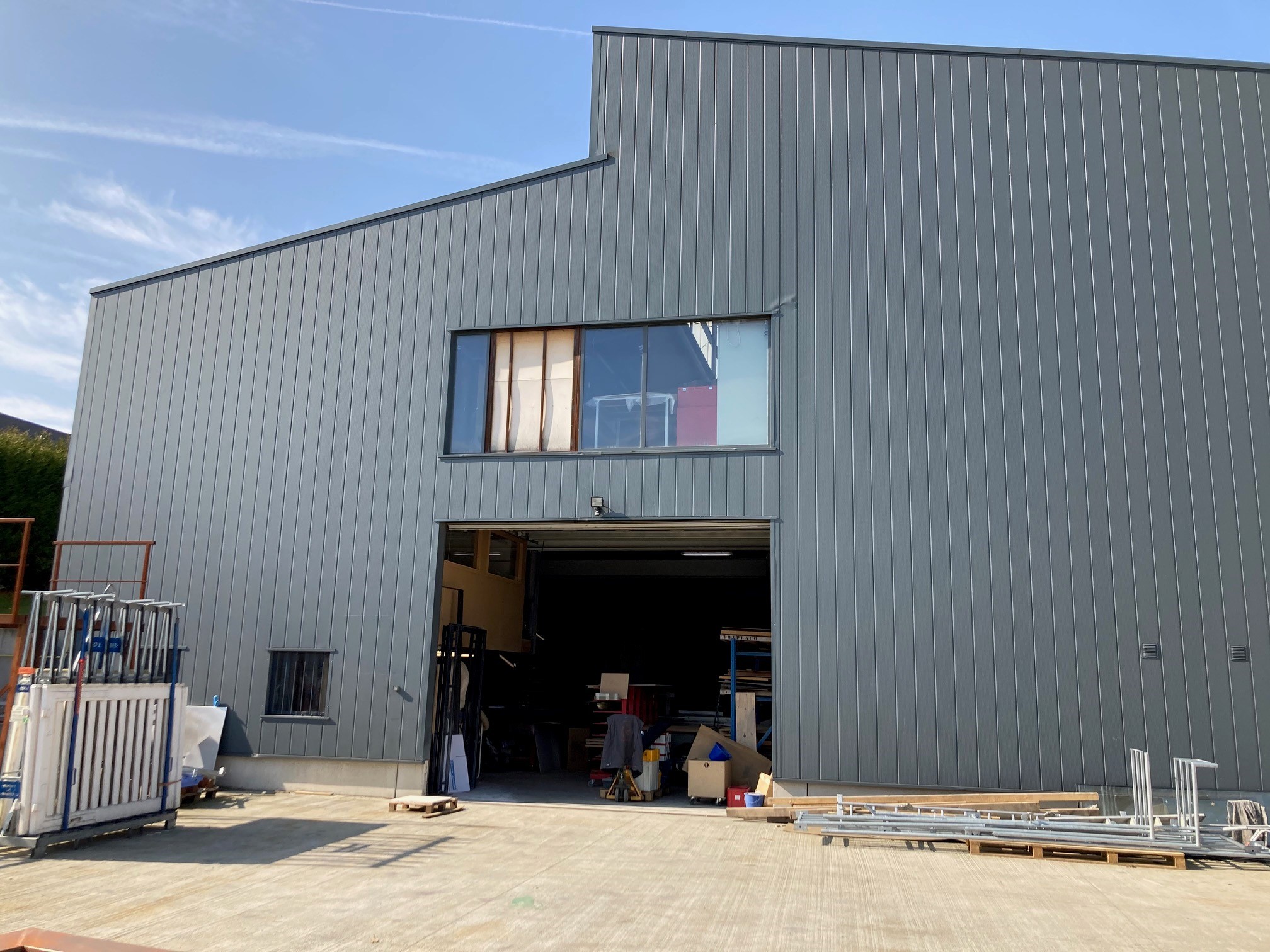 Entrepôt de 280 m² 