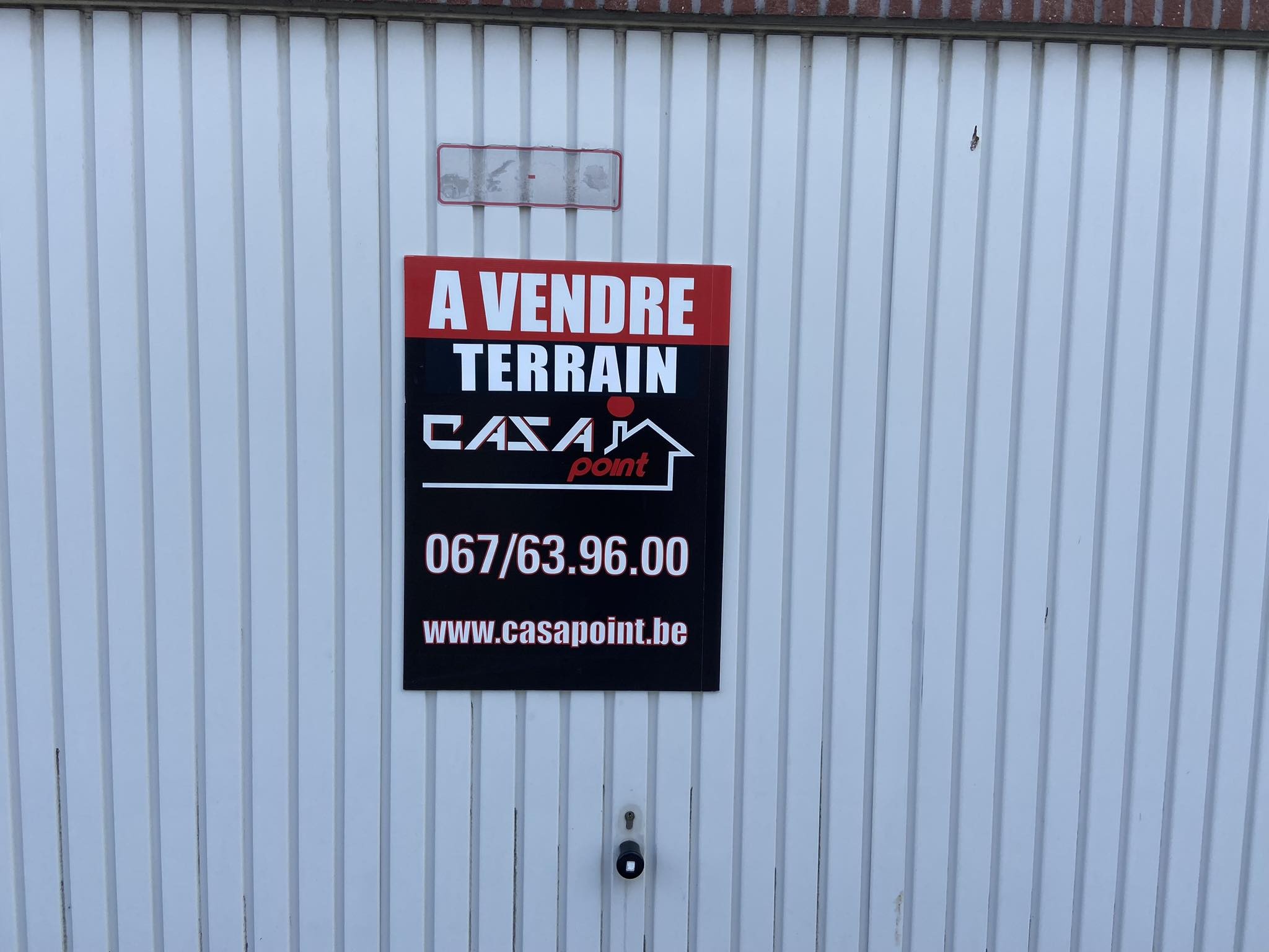 Garage avec terrain à bâtir