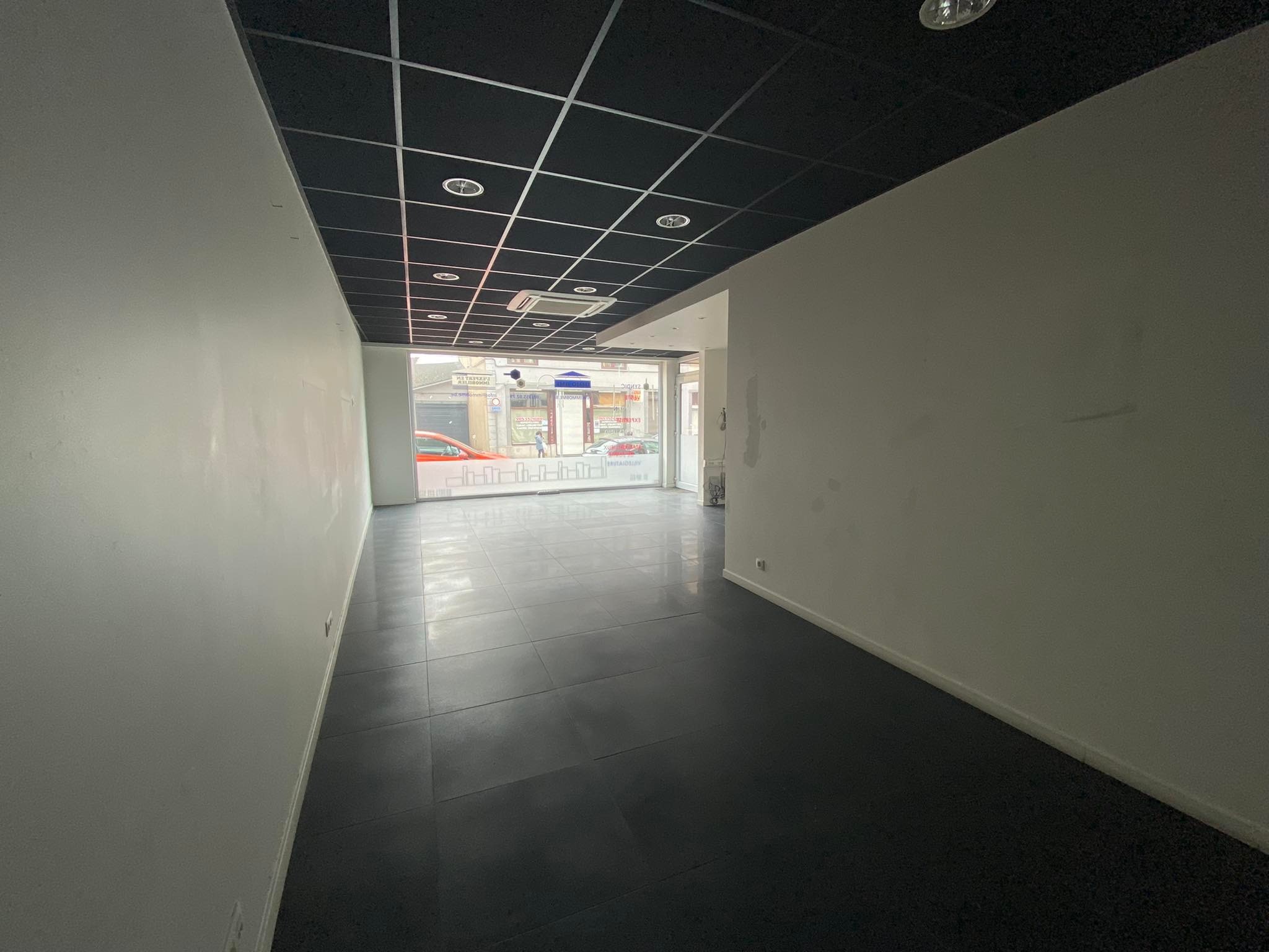 Commerce dans le centre de Tubize  - Photo 3