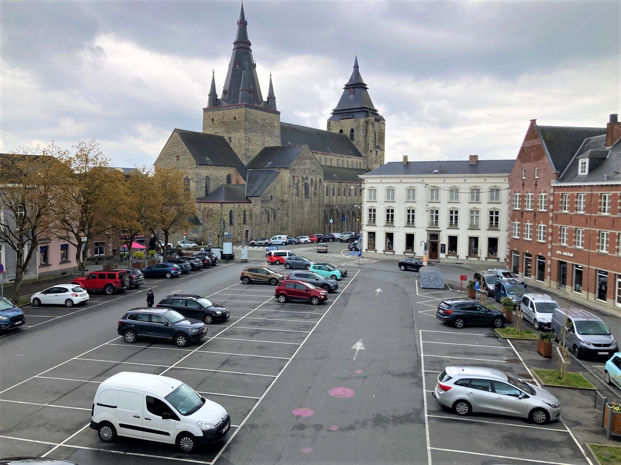 Immeuble de rapport sur la place de Soignies - Photo 11