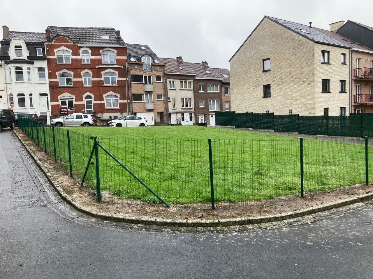 Terrain à bâtir de 4 ares 67 centiares pour la construction d'un projet de 6 appartement - Photo 5