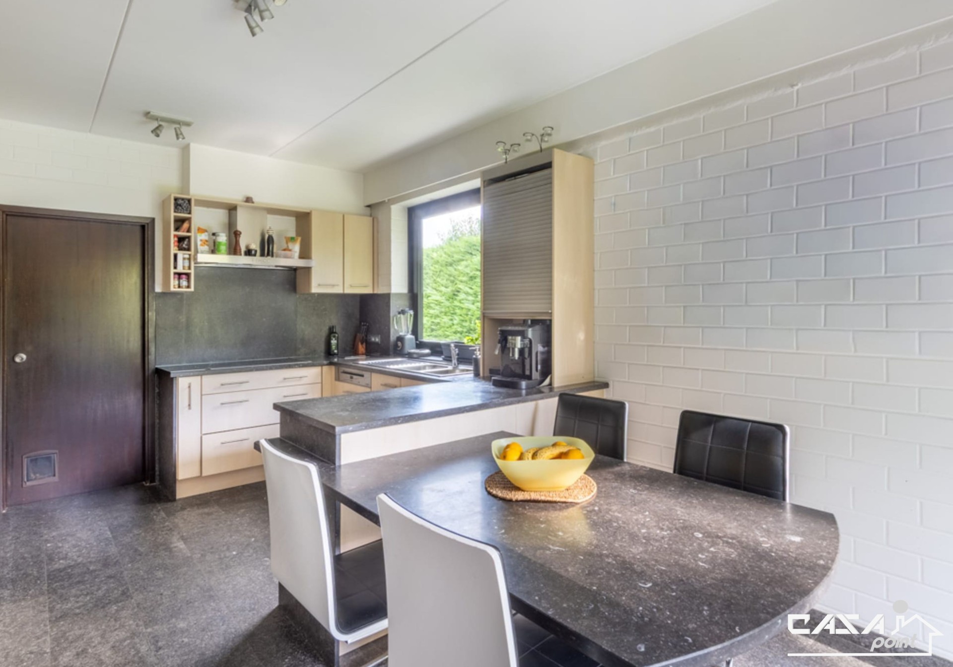 Villa d’architecte d’exception avec 5 chambres et jardin ouvert sur une réserve naturelle à Ophain - Photo 10