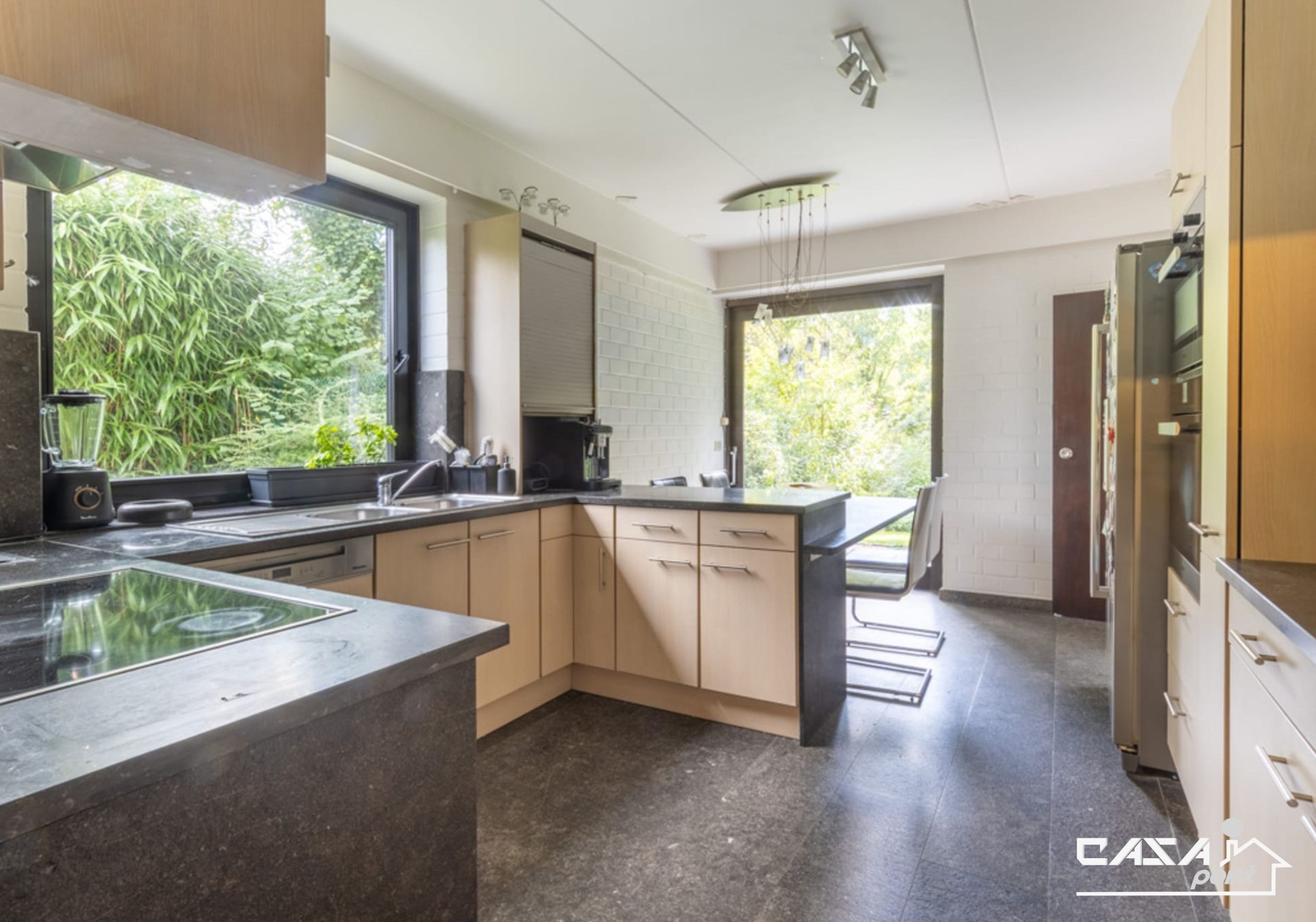 Villa d’architecte d’exception avec 5 chambres et jardin ouvert sur une réserve naturelle à Ophain - Photo 8